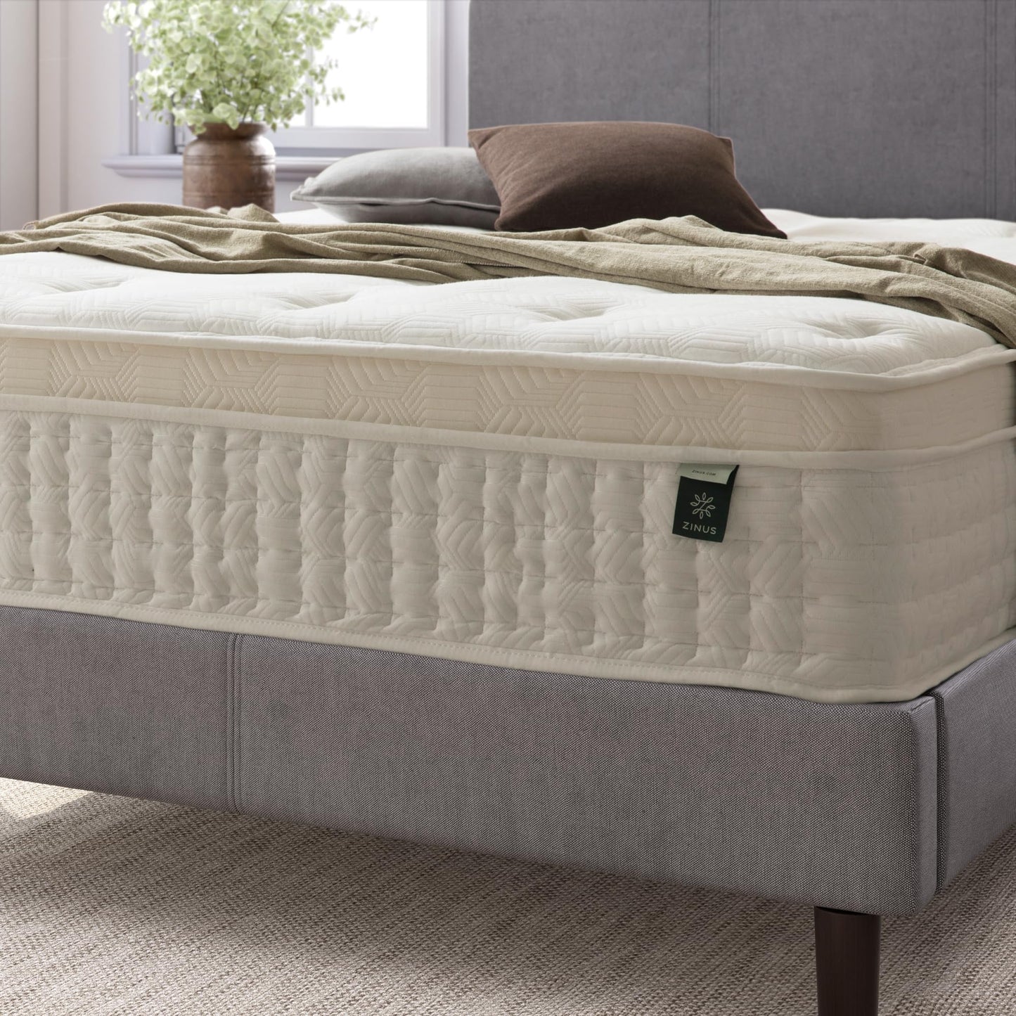 Queen Mattress, 12 Inch Euro Top Hybrid Bed in a Box with Pocket Springs, Pressure Relief & Motion Isolation